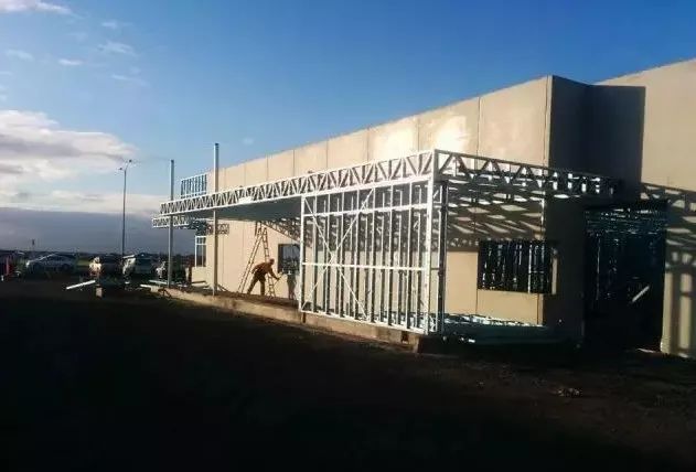 我們經(jīng)常去的KFC就是用輕鋼建造而成的!(圖16) 睿婕輕鋼別墅